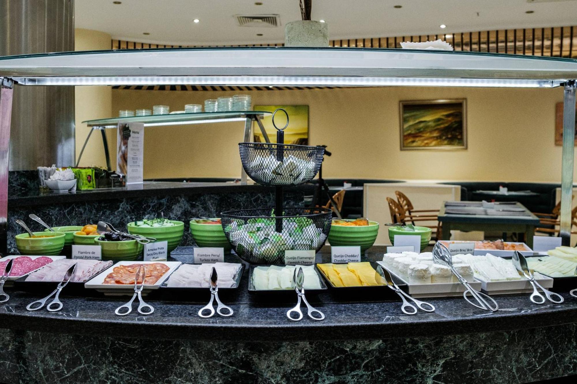 Lisbon-continental By Ihg Lissabon