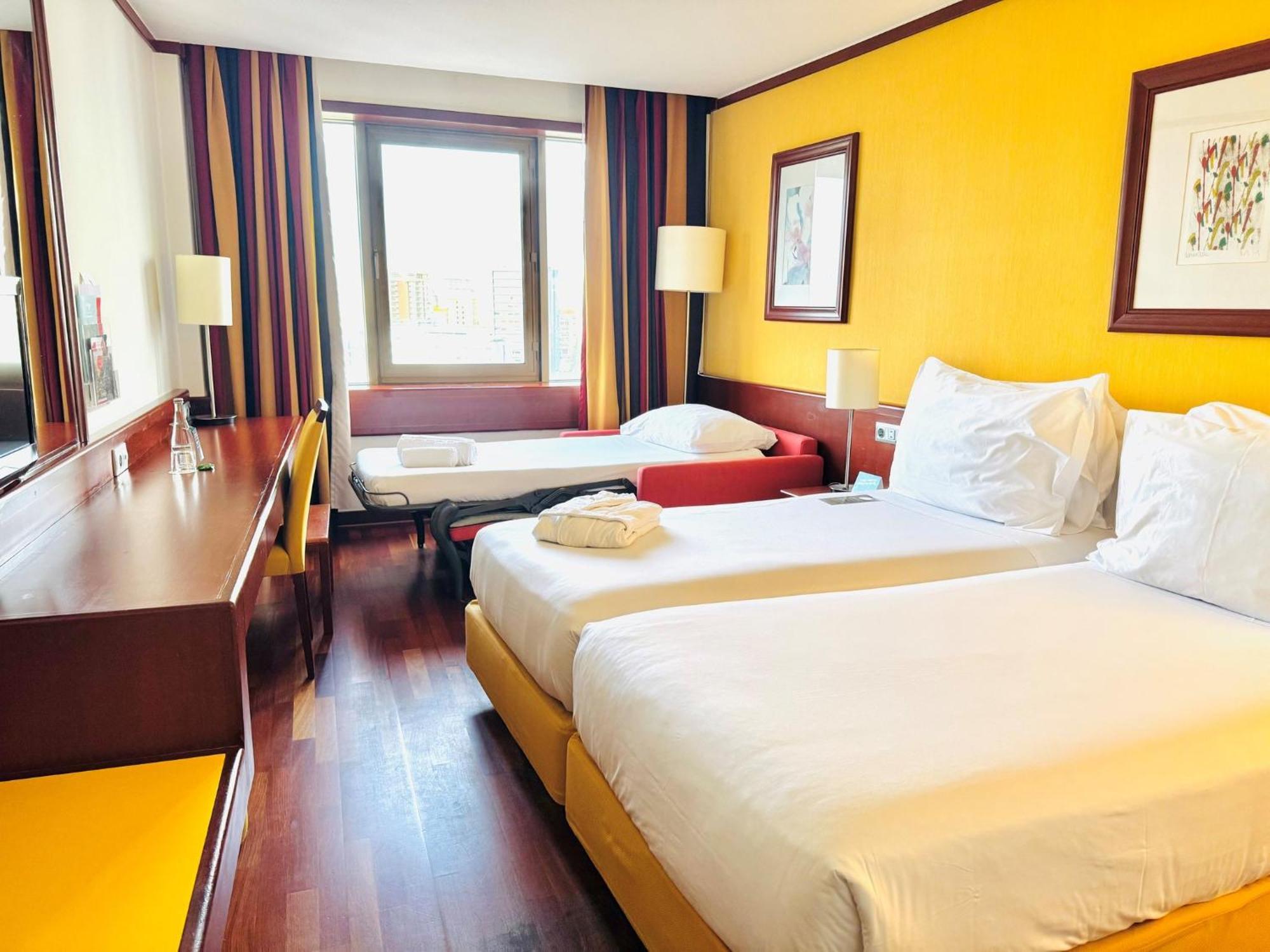 Lisbon-continental By Ihg Lissabon